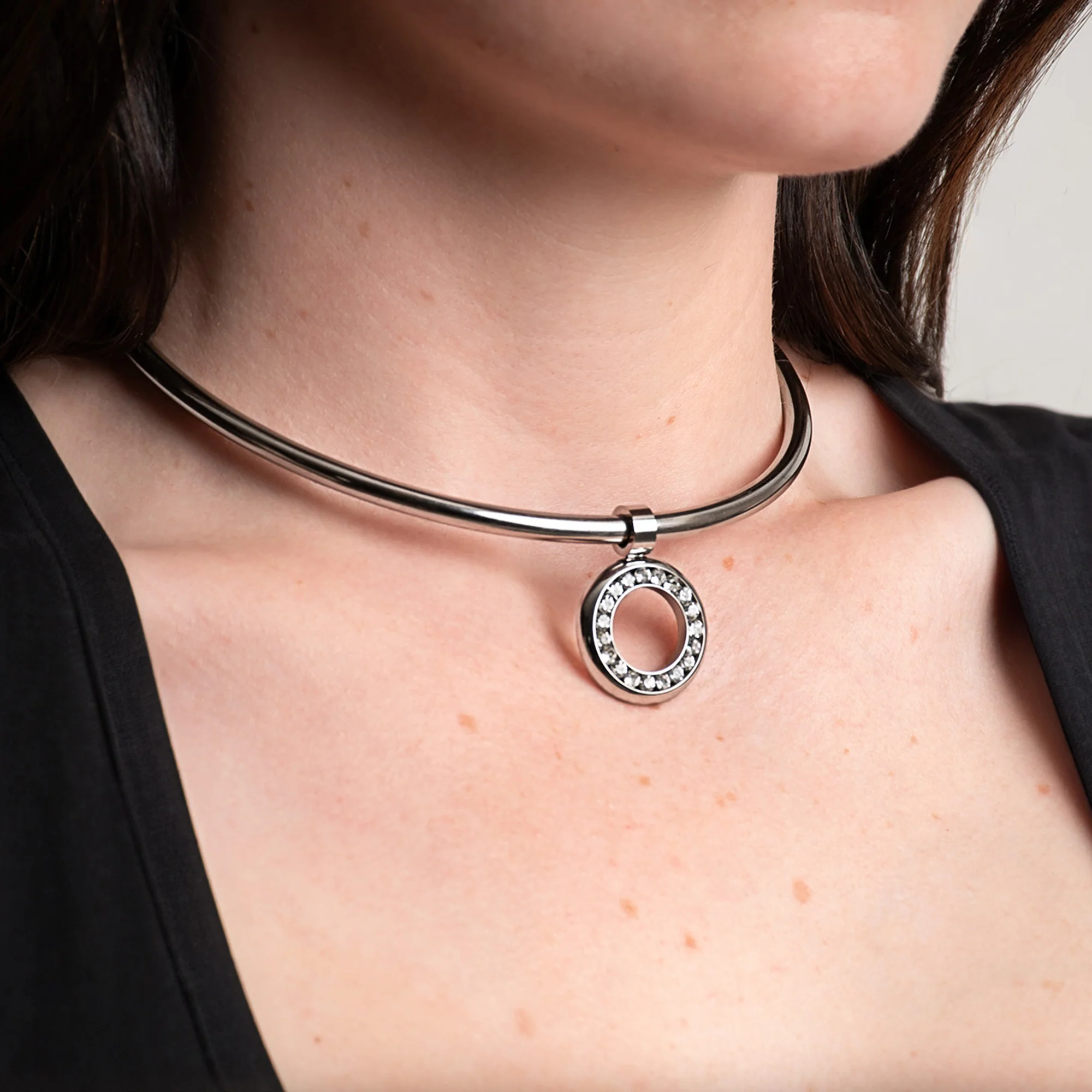 Circle Pendant with Gems - Titanium - Image 5